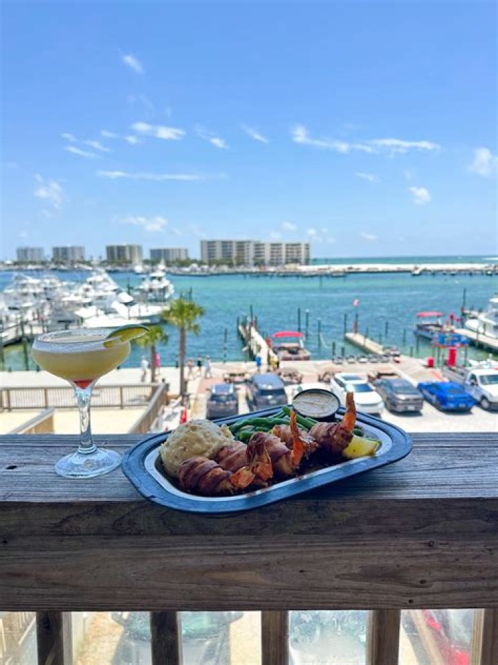 Aj'seafood and Oyster Bar: Your Ultimate Seafood Dining Experience