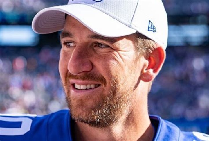 Bills Quarterback 90s: Exploring the Iconic Quarterbacks Who Shaped an Era