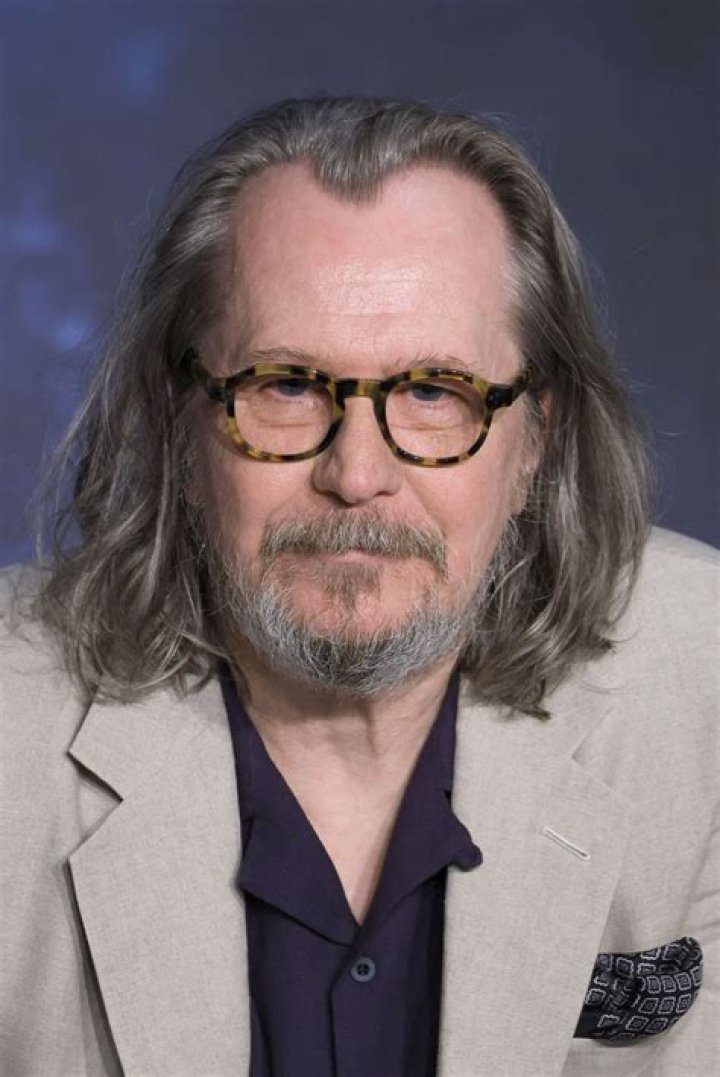 Gary Oldman Young: Exploring the Early Life, Career, and Legacy of a Cinematic Legend