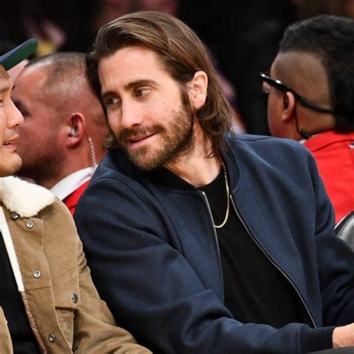 Jake Gyllenhaal Long Hair Stylish Transformation and Cultural Impact