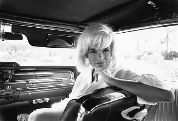 Jayne Mansfield Car Accident Headlines: A Comprehensive Analysis