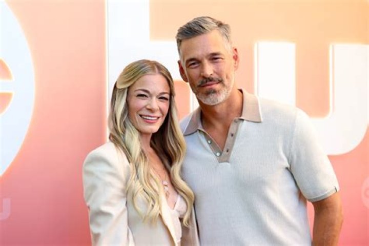 LeAnn Rimes' Spouse: A Comprehensive Look into Her Personal Life and Marriage