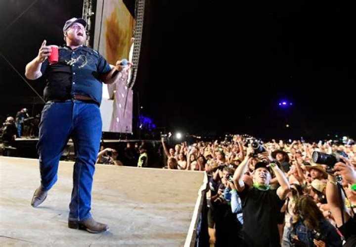 Luke Combs Political Affiliation: Exploring the Country Star's Stance